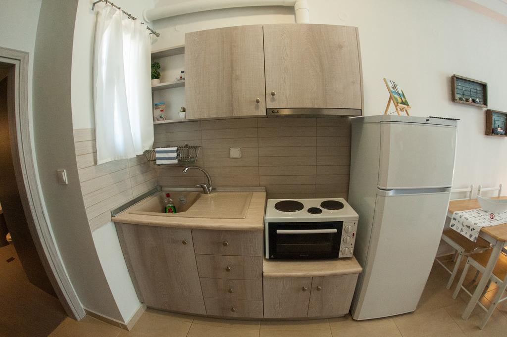 Thermaikos Studios & Apartments Peraia  Bagian luar foto