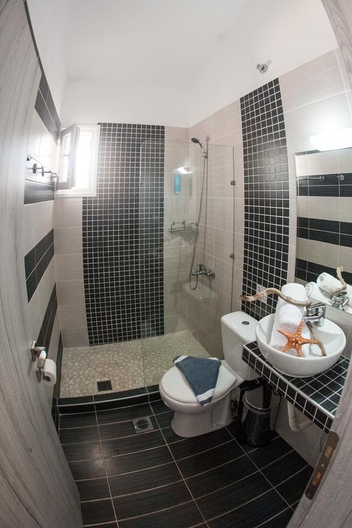 Thermaikos Studios & Apartments Peraia  Bagian luar foto